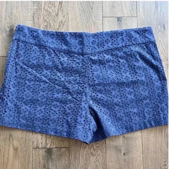 Lilly Pulitzer Makenna Eyelet Shorts Navy Blue Size 16P Cotton Dressy NWT - Picture 6 of 9